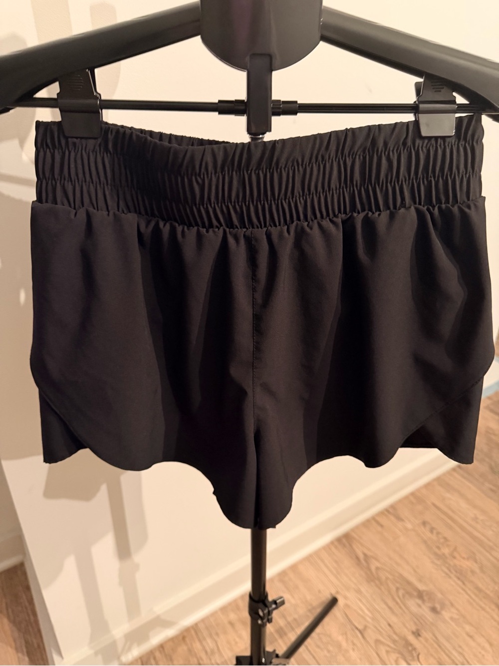 90 Degree By Reflex Black Athletic Scallop Hem Shorts